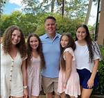 Haschak Sisters Height, Biography, Wiki, Age, Family, Net Worth
