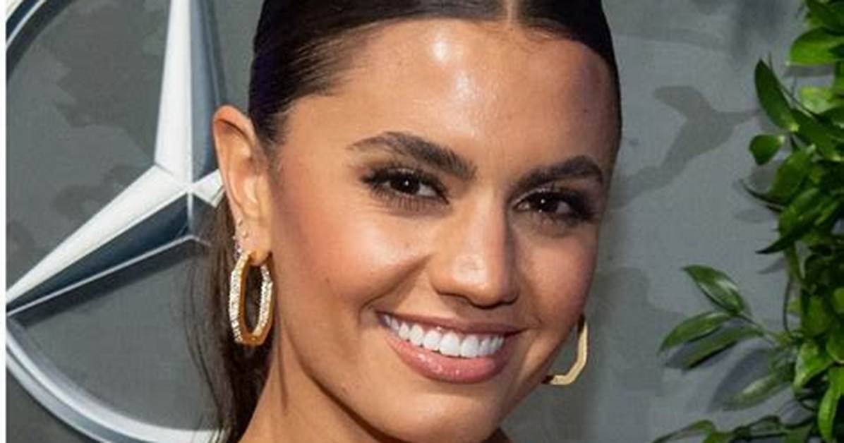 Hayley Wielgus Biography, Wiki, Age, Height, Husband, Wkrn News and Net Worth.