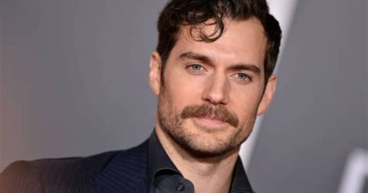 Henry Cavill Height, Weight, Age, Wiki, Biography, Girlfriend, Net Worth