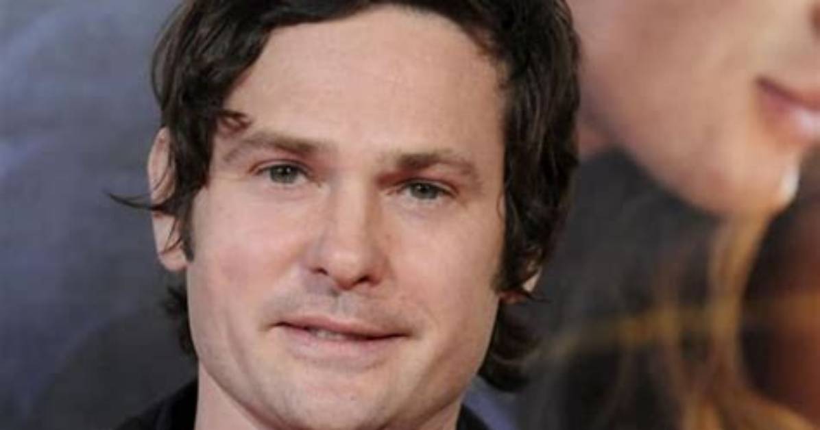 Henry Thomas Bio, Age, Kids, Wife, Family, Net Worth, Movies and Tv Shows