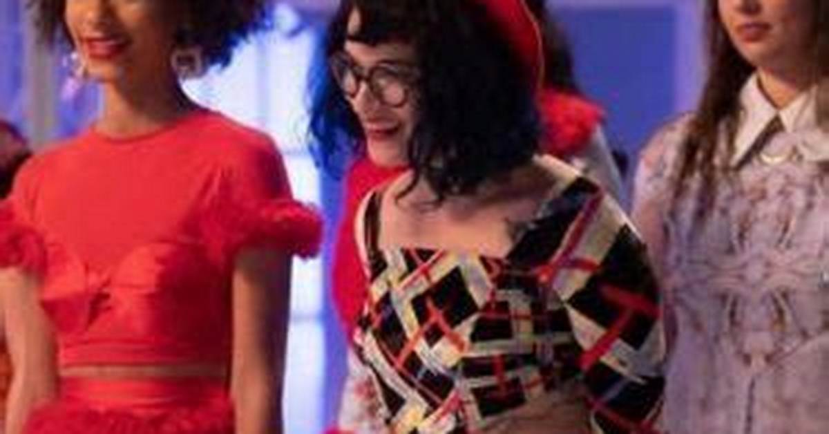 Hester Sunshine Bio, Age, Wife, Project Runway Finale, Queer, Early Life, Instagram