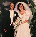 Holly Frazier Husband | Who Is She Married with?