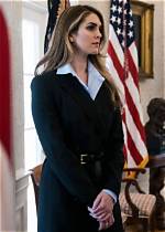 Hope Hicks Bio, Wiki, Age, Height, Husband, Family, Education, Model, Net Worth and Salary