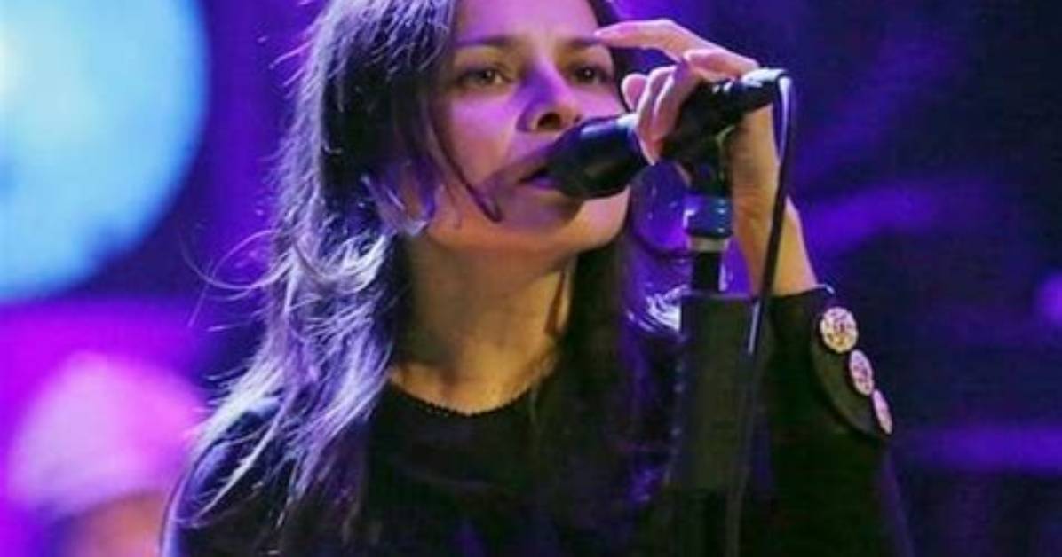 Hope Sandoval Bio, Wiki, Age, Husband, Married, Height, and Net Worth