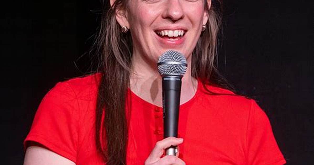 How Old Is Comedian Emma Holland? Everything on Her Age and More