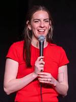 How Old Is Comedian Emma Holland? Everything on Her Age and More