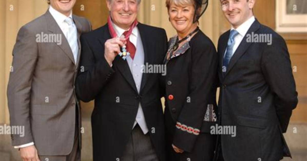How Old Is Gareth Edwards Rugby Wife Maureen Edwards, Is She Still Alive? Everything to Know
