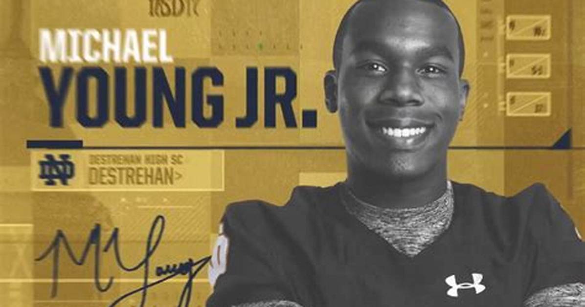 How Old Is Michael Young Jr? Everything to Know About the Cincinnati Bearcats’ Wr