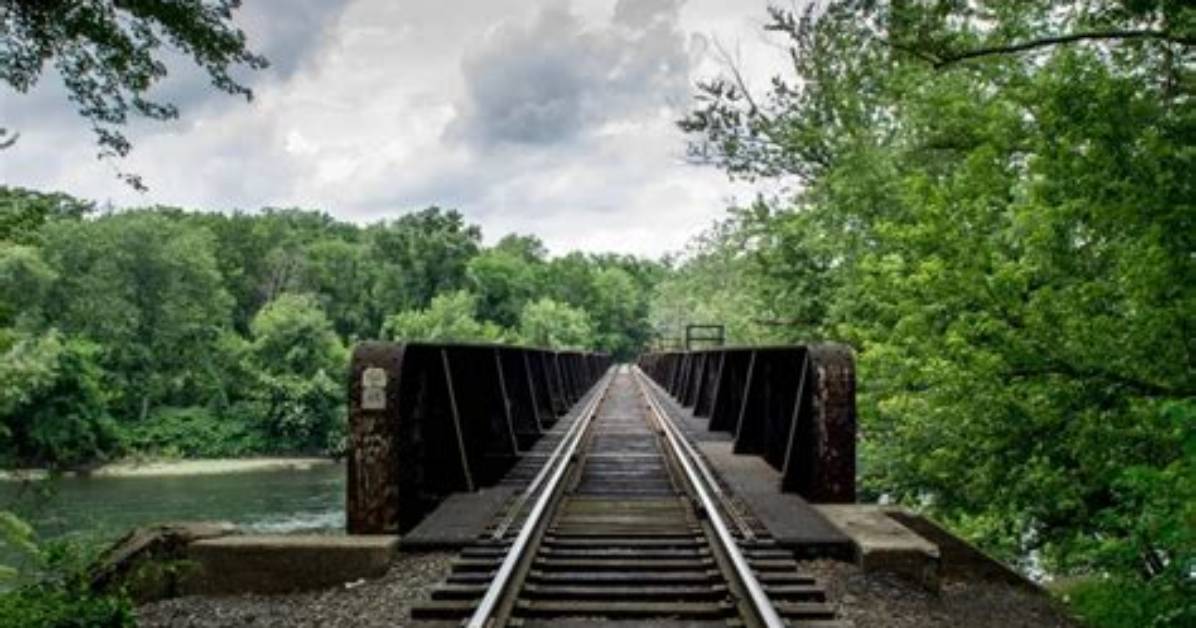 How to Remove Creosote from Railroad Ties