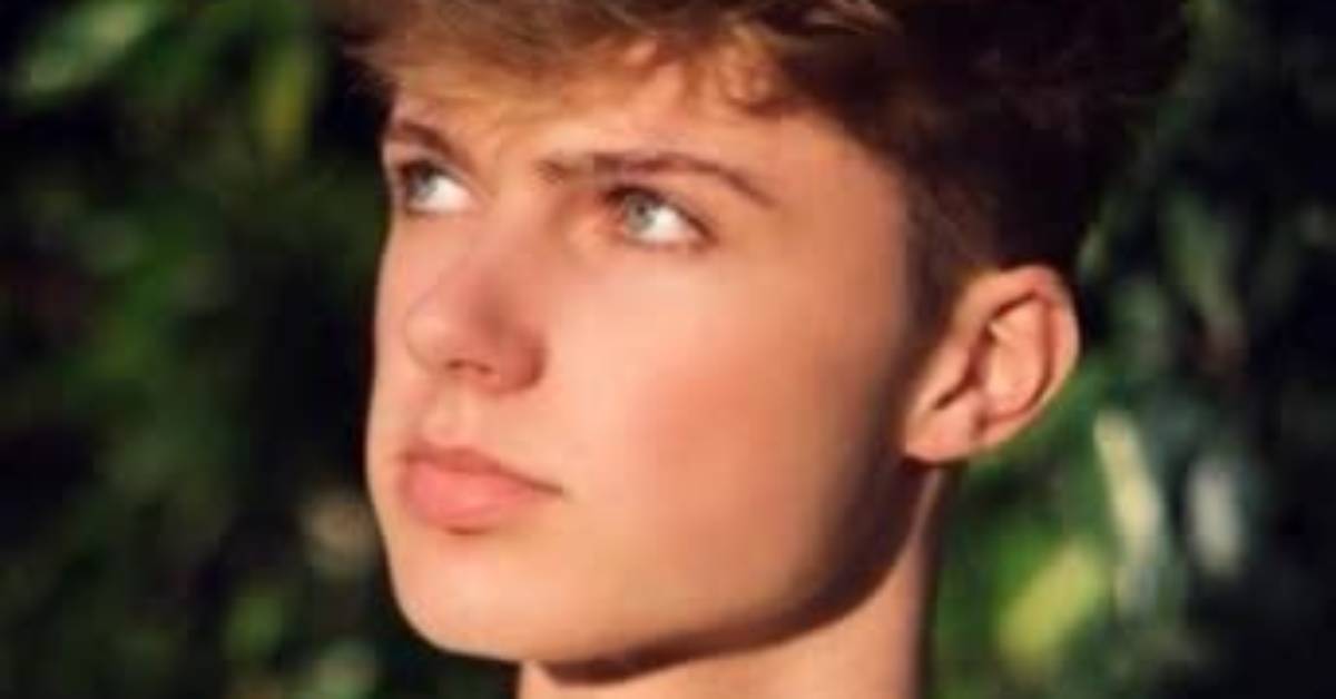 Hrvy (Singer) Wiki, Bio, Age, Height, Weight, Girlfriend, Net Worth, Family, Career, Facts