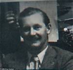 Ian George Peacock Wikipedia | Age and Family Details