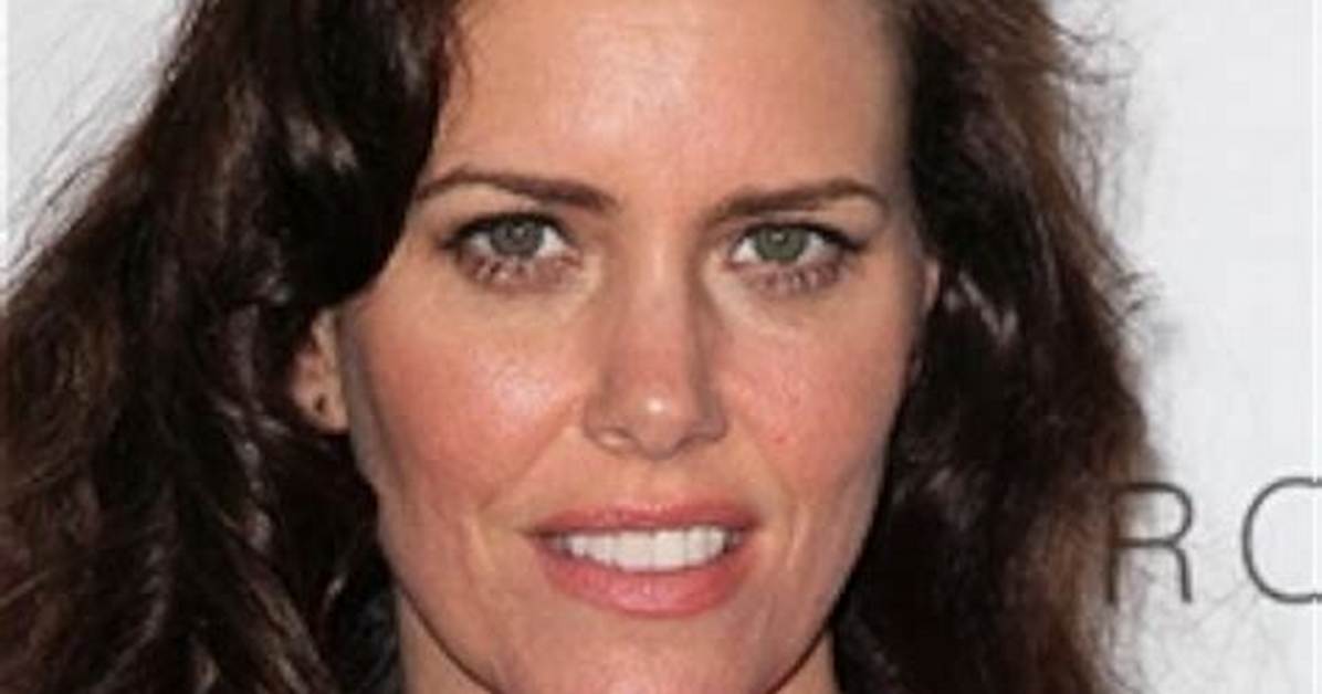 Ione Skye Bio, Wiki, Age, Family, Husband, Movies, Tv Shows and Net Worth