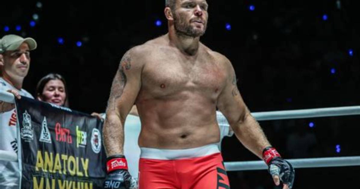 Is Anatoly Malykhin Biography on Wikipedia? Details About the Heavyweight Fighter