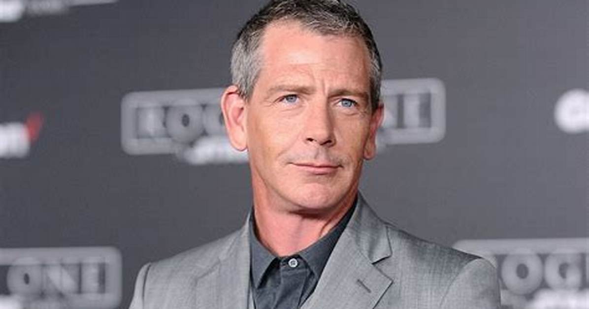 Is Ben Mendelsohn Gay | Sexuality Partner and Dating History
