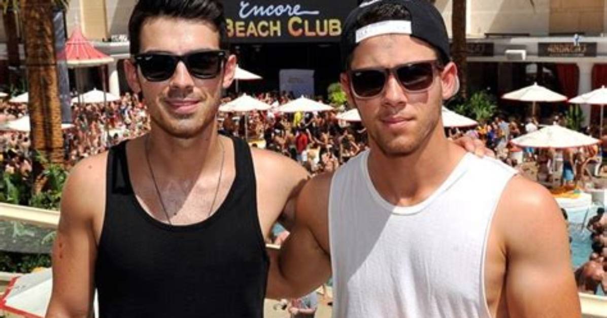 Is Joe Jonas Gay, Bi, or Straight? What’s His Actual Sexuality?