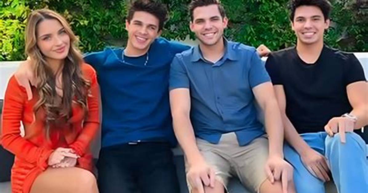 Is Lexi Rivera Married? Know Her Brothers and Parents Details- Net Worth of Vlogger