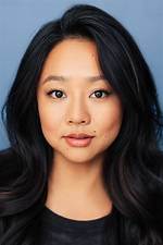 Is Stephanie Hsu a Lesbian in Real Life? Dating History Explored