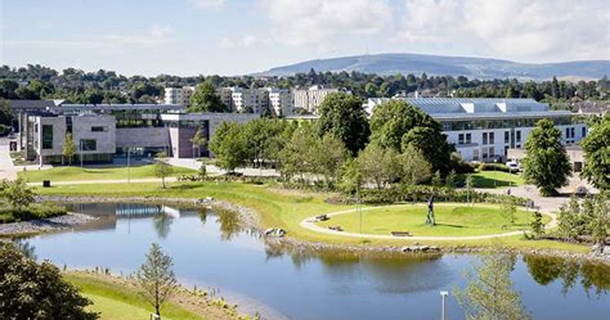 Is Ucd an Nui