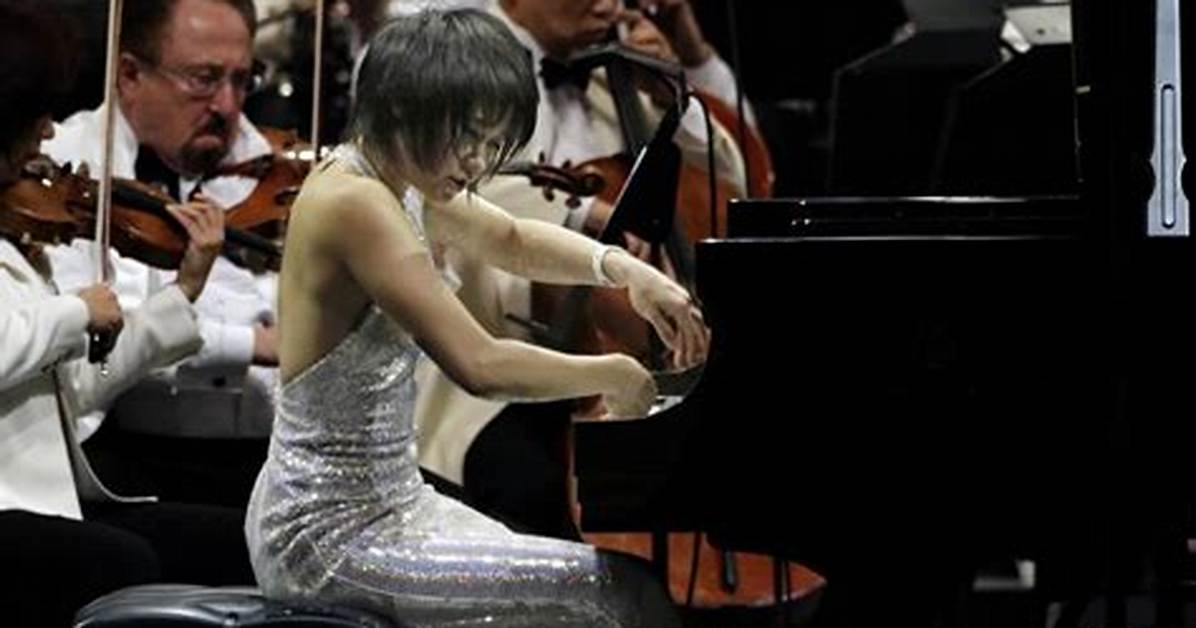 Is Yuja Wang the Best Pianist in the World? How Much Does Yuja Wang Earn?