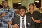 Isaiah Stewart Parents: Dela Stewart & Shameka Holloway – His Family Details Explored