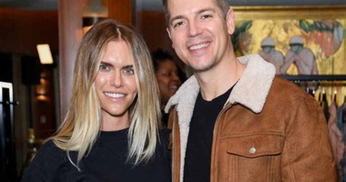 Jason Kennedy Bio, Wiki, Age, Height, Family, Wife, E! News, Salary, and Net Worth.