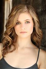 Jenna Boyd Biography; Net Worth, Age, Height, Parents, Siblings, Boyfriend and Movies