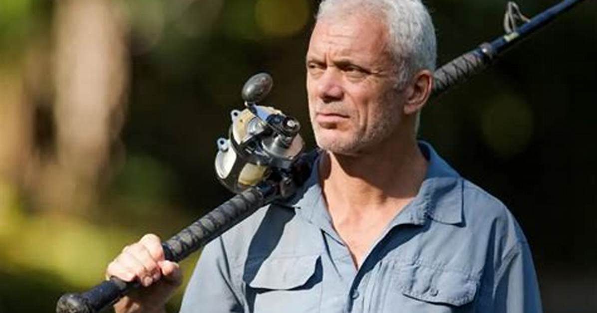 Jeremy Wade Bio, Age, Wife, Dark Waters, River Monsters, Height, Books and Net Worth