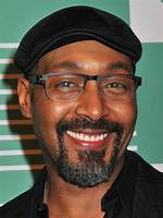 Jesse L Martin Bio, Wiki, Age, Height, Wife, Gay, Family, Rent, Flash, Law and Order and Net Worth