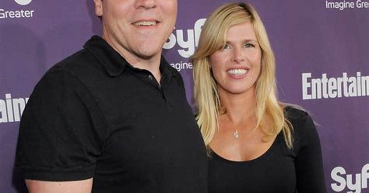 Jon Favreau Wikipedia, Biograph, Net Worth, Wife, Kids, Age, Height