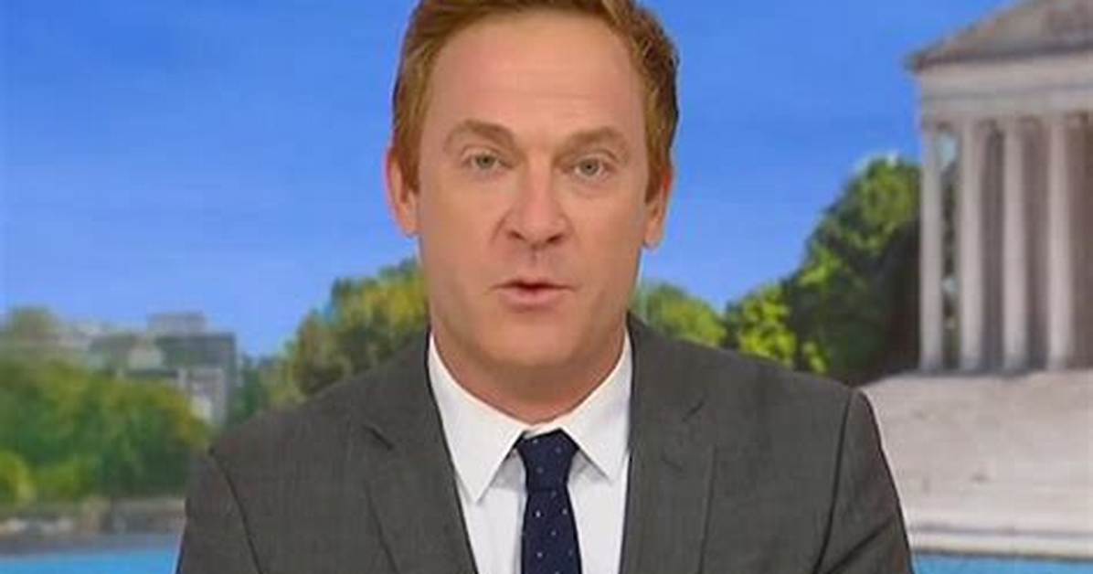 Jonathan Lemire Bio-Wiki, Age, Wife, Family, Height, Salary and Net Worth