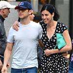 Joseph Gordon-Levitt: Wife, Net Worth, Tattoos, Smoking & Body Facts