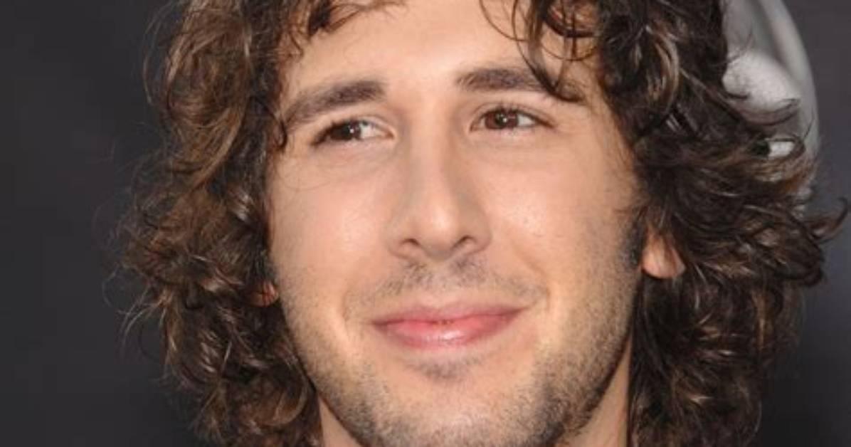 Josh Groban Net Worth, Age, Girlfriend, Wife, Wiki, Parents, Height & Instagram