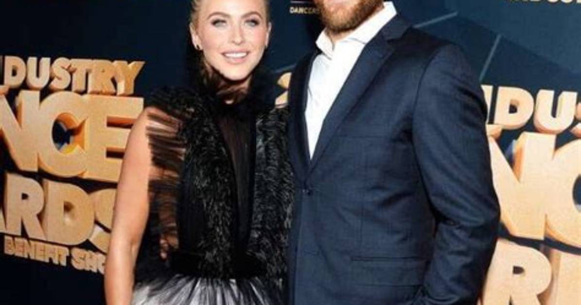 Julianne Hough – Bio, Facts, Wiki, Net Worth, Age, Height, Family, Affair, Salary, Hair, Wedding, Footloose, Derek Hough, Husband, Agt, Brother