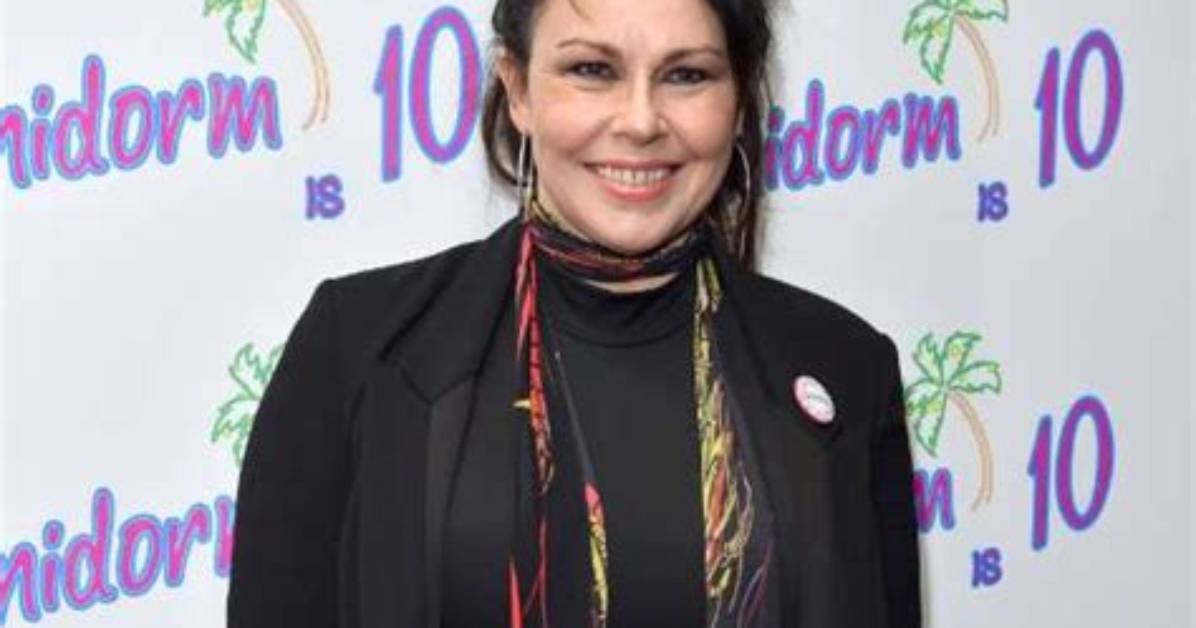 Julie Graham Bio, Age, Height, Teeth, Husband, Kids, Net Worth and Tv Shows