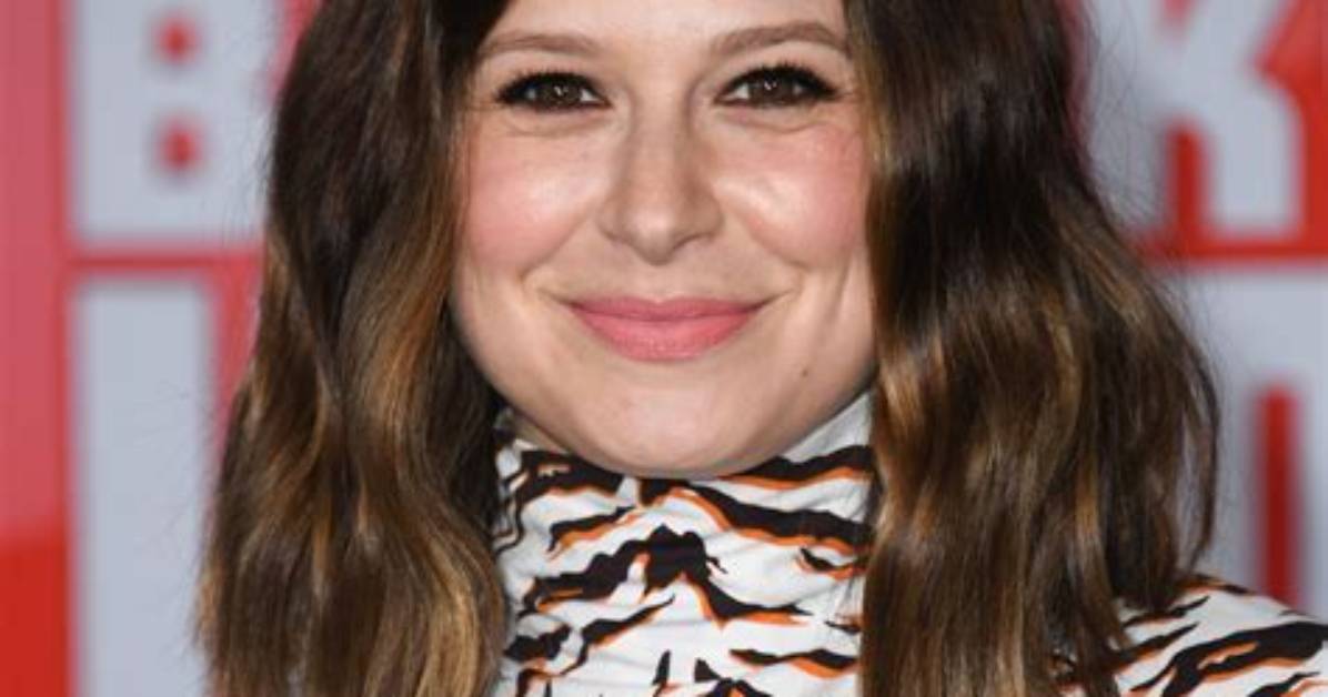 Katie Lowes Weight Gain and How Much Lbs Did She Add