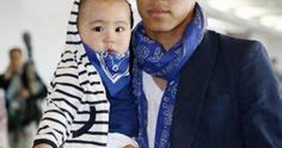 Keisuke Honda: Wife, Net Worth, Tattoos, Smoking & Body Facts