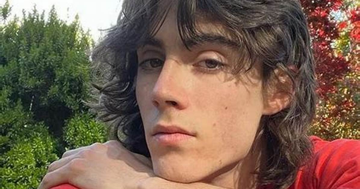 Kevin Perry (Tiktok Star) Bio, Wiki, Age, Height, Weight, Girlfriend, Dating, Net Worth, Family, Career, Facts