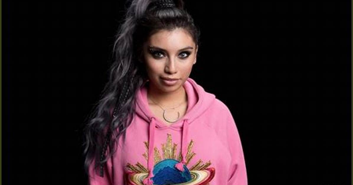 Kirstin Maldonado (Pentatonix) Wedding, Injury, Net Worth, Husband, Wiki