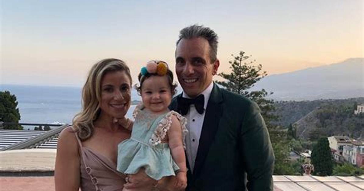 Lana Gomez Bio – Age, Family & Facts About Sebastian Maniscalco’s Wife
