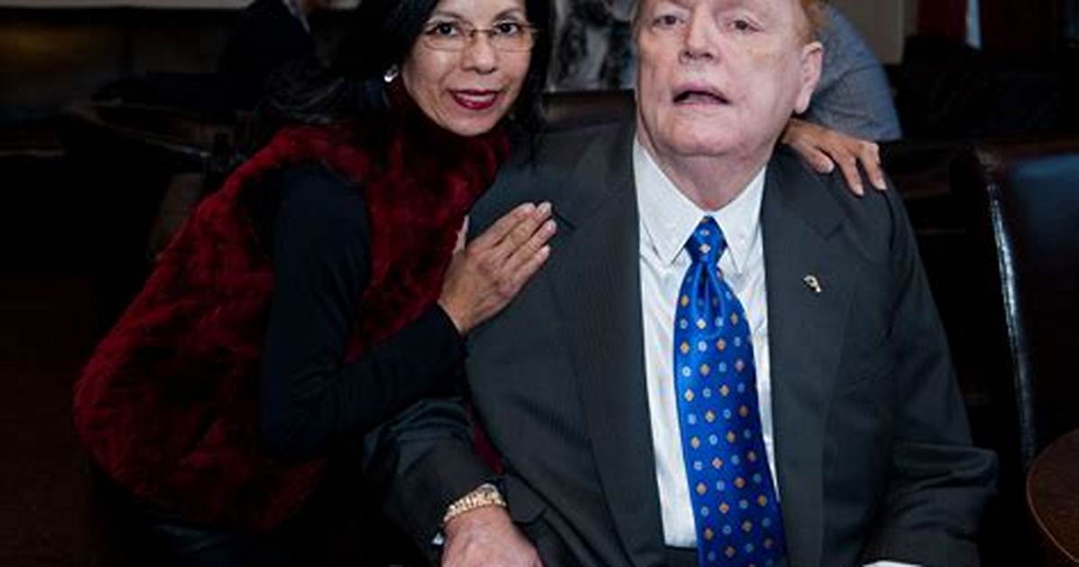 Larry Flynt Wife Elizabeth Berrios Age, Wiki – 10 Facts to Know