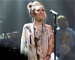 Lauren Daigle’s Net Worth, Age, Height, Weight, Boyfriend, Dating, Kids, Bio-Wiki