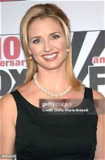 Laurie Dhue