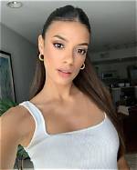 Laysla De Oliveira Height, Age, Bio, Net Worth, Career & More