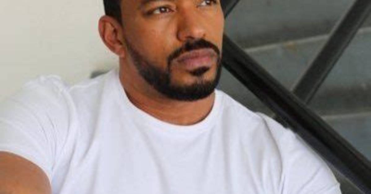 Laz Alonso Bio, Wiki, Age, Height, Girlfriend, Net Worth and the Boys