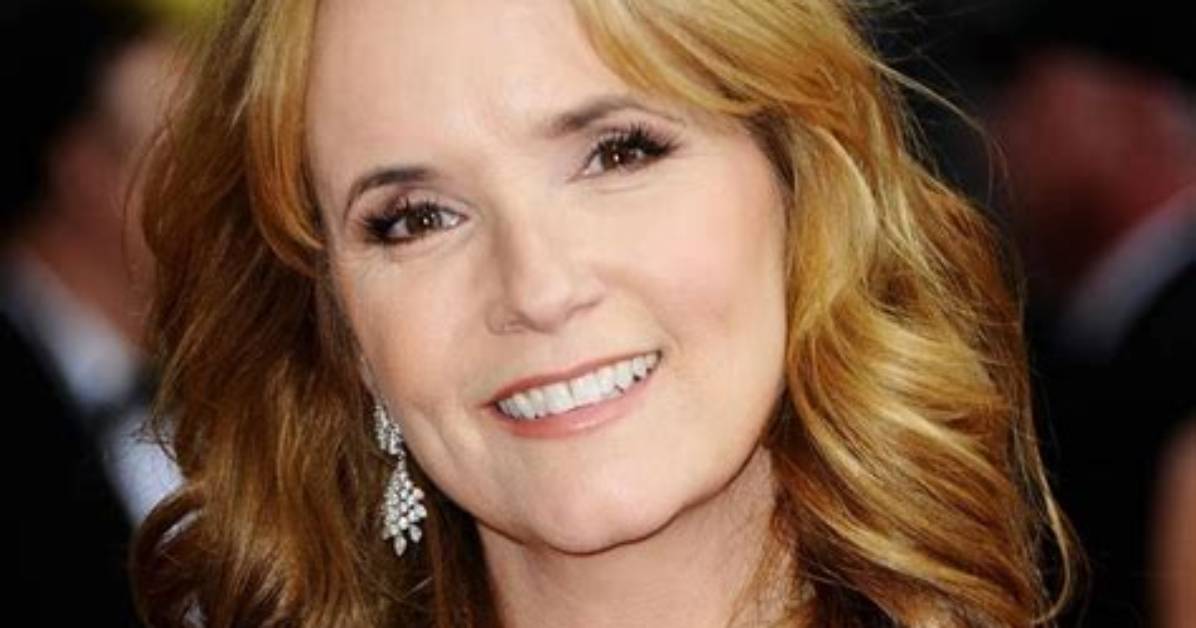 Lea Thompson Age, Height, Movies and Tv Shows, Education, Family