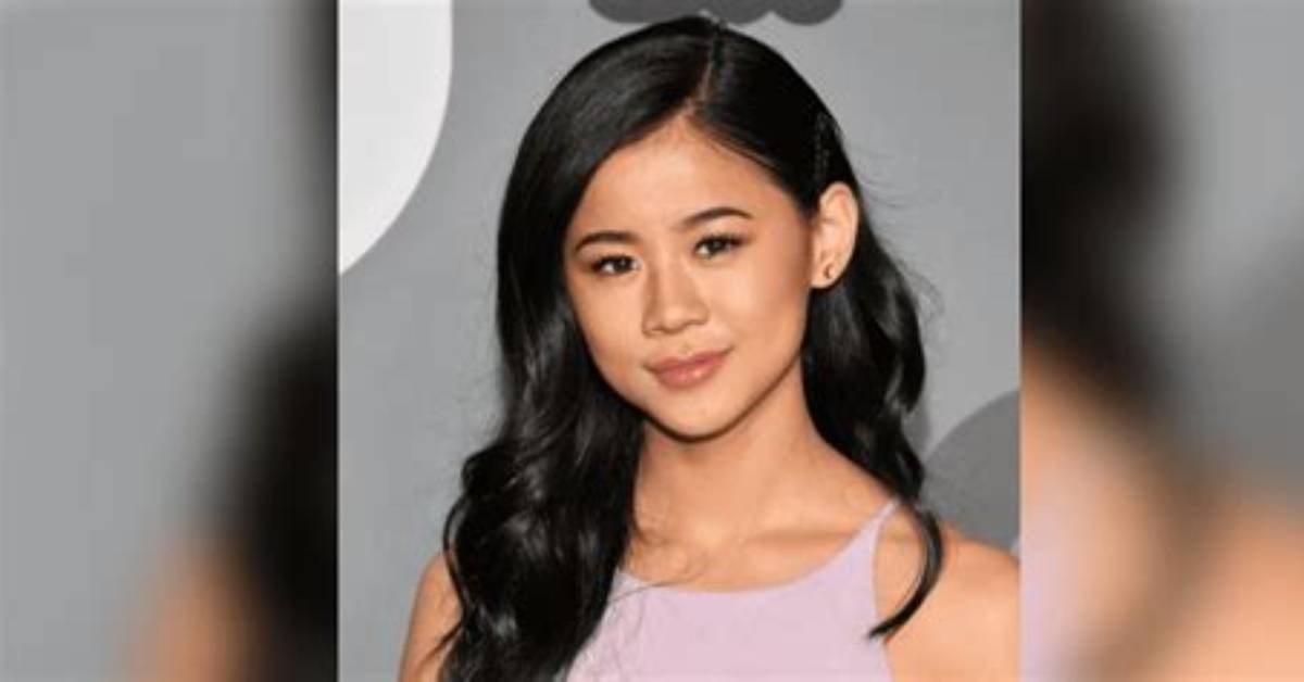 Leah Lewis Age, Wiki, Biography, Height in Feet, Parents, Husband, the Voice, Movie