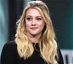 Lili Reinhart Bio, Wiki, Age, Boyfriend, Height, Twin and Cole Sprouse and Net Worth
