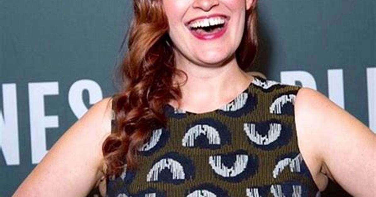 Mamrie Hart Bio, Age, Height, Career, Dating, Movies, Tattoos, Net Worth and Parents