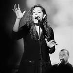 Mandy Harvey Biography, Age, Family, Married, Tour, Ukulele, Agt, Married, Net Worth