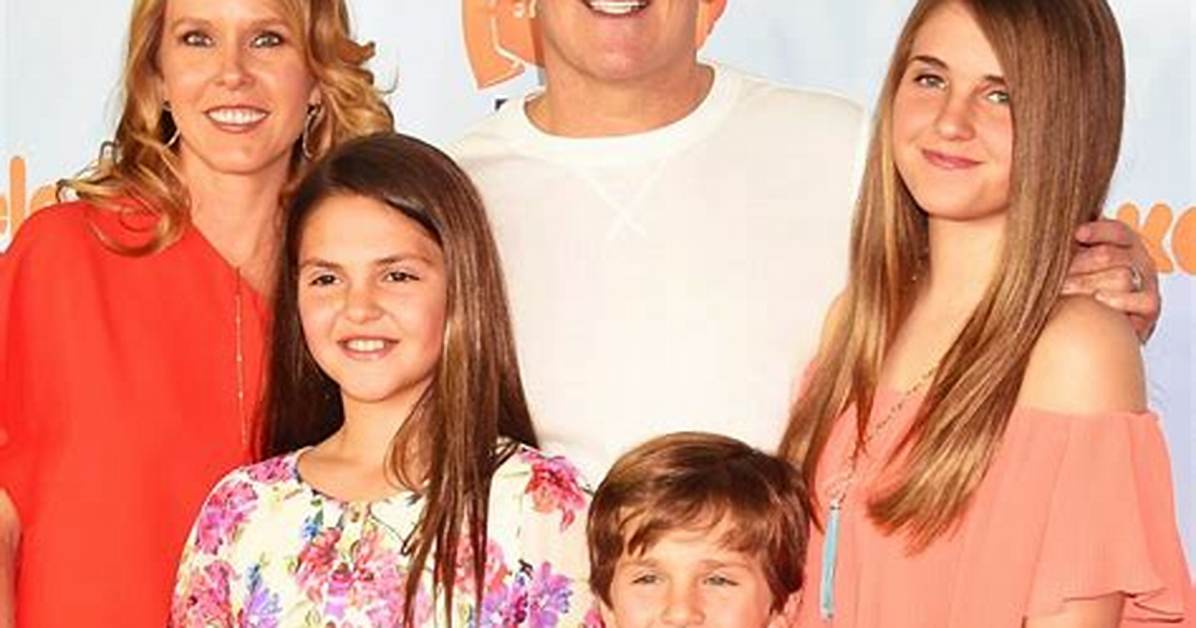 Mark Cuban Has 3 Kids with Wife Tiffany Stewart – an Inside Look at His Family